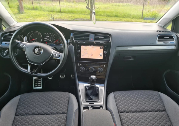 Volkswagen Golf cena 59000 przebieg: 50517, rok produkcji 2018 z Pniewy małe 211